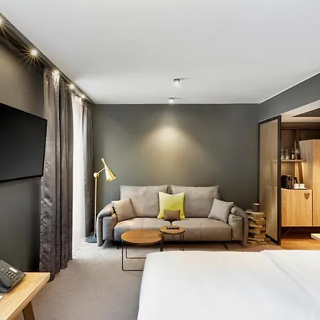 Hyperion Ξενοδοχείο 5*