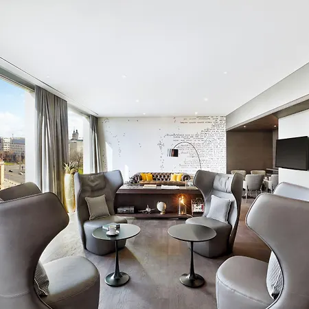 Ξενοδοχείο Hyperion 5*