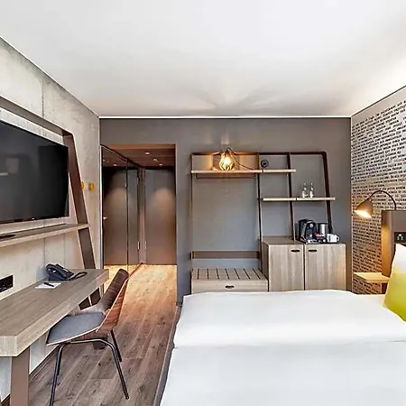 Hyperion Hotel