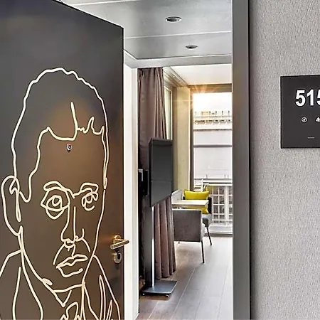 Hyperion Hotel