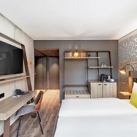 Hyperion Hotel