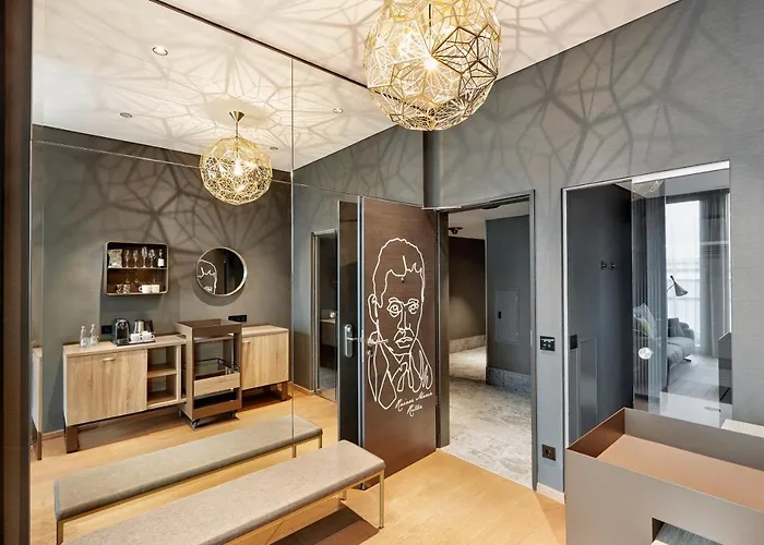 Отель Hyperion 5*