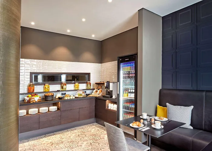 Hyperion 5* لبسيا